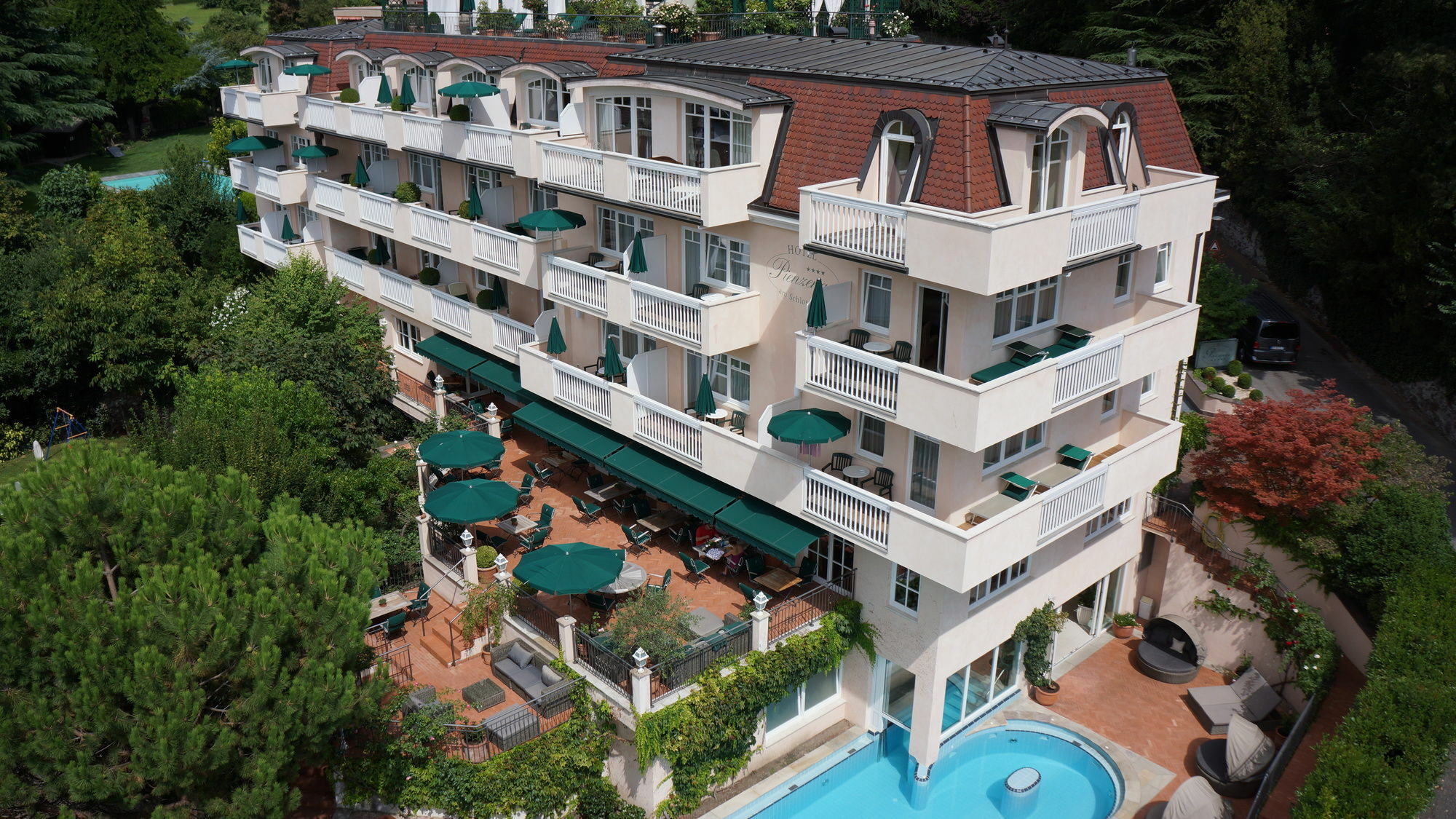 Hotel Pienzenau Am Schlosspark Merano Exterior photo